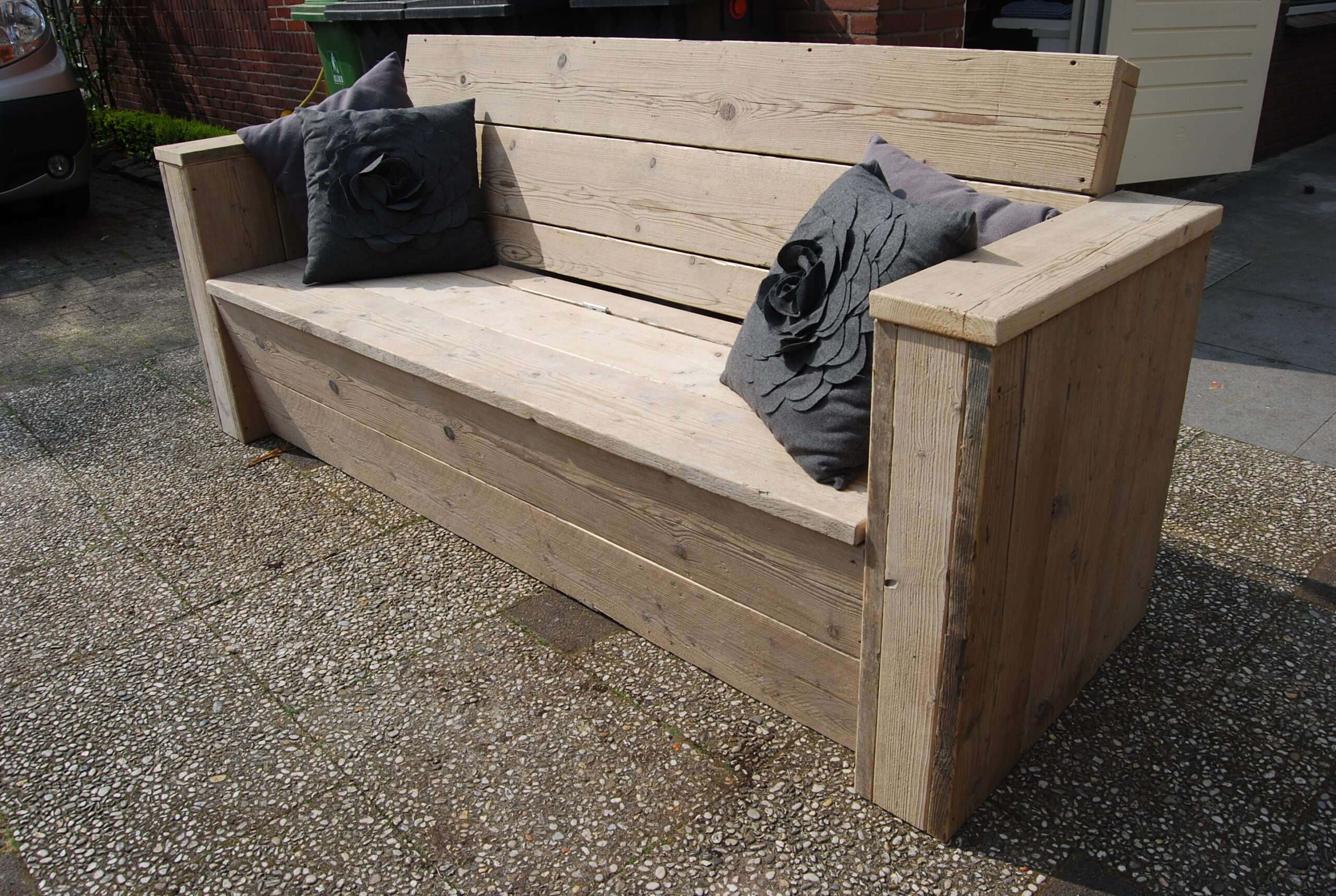 Loungebank gebruikt steigerhout