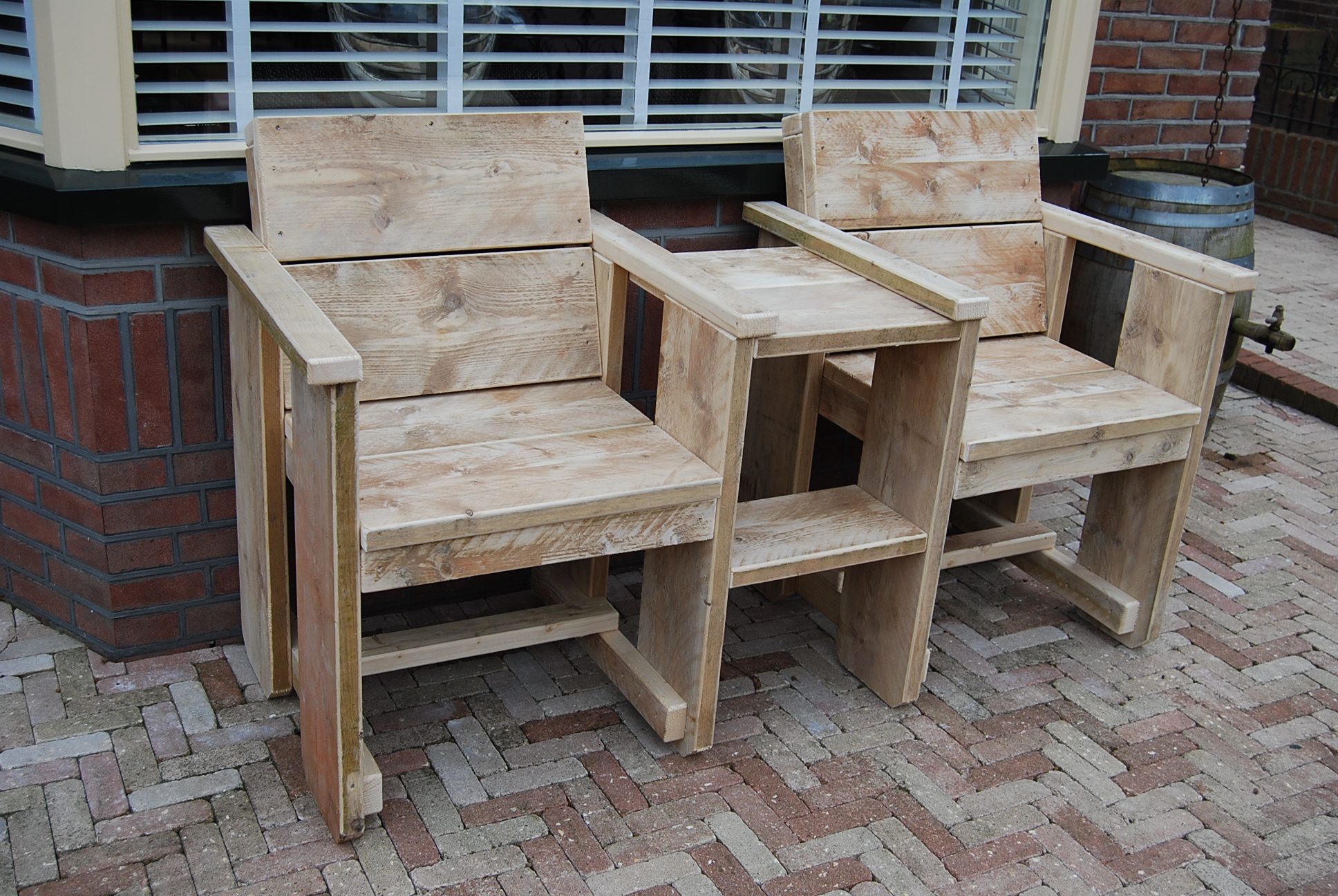 Duostoel gebruikt steigerhout
