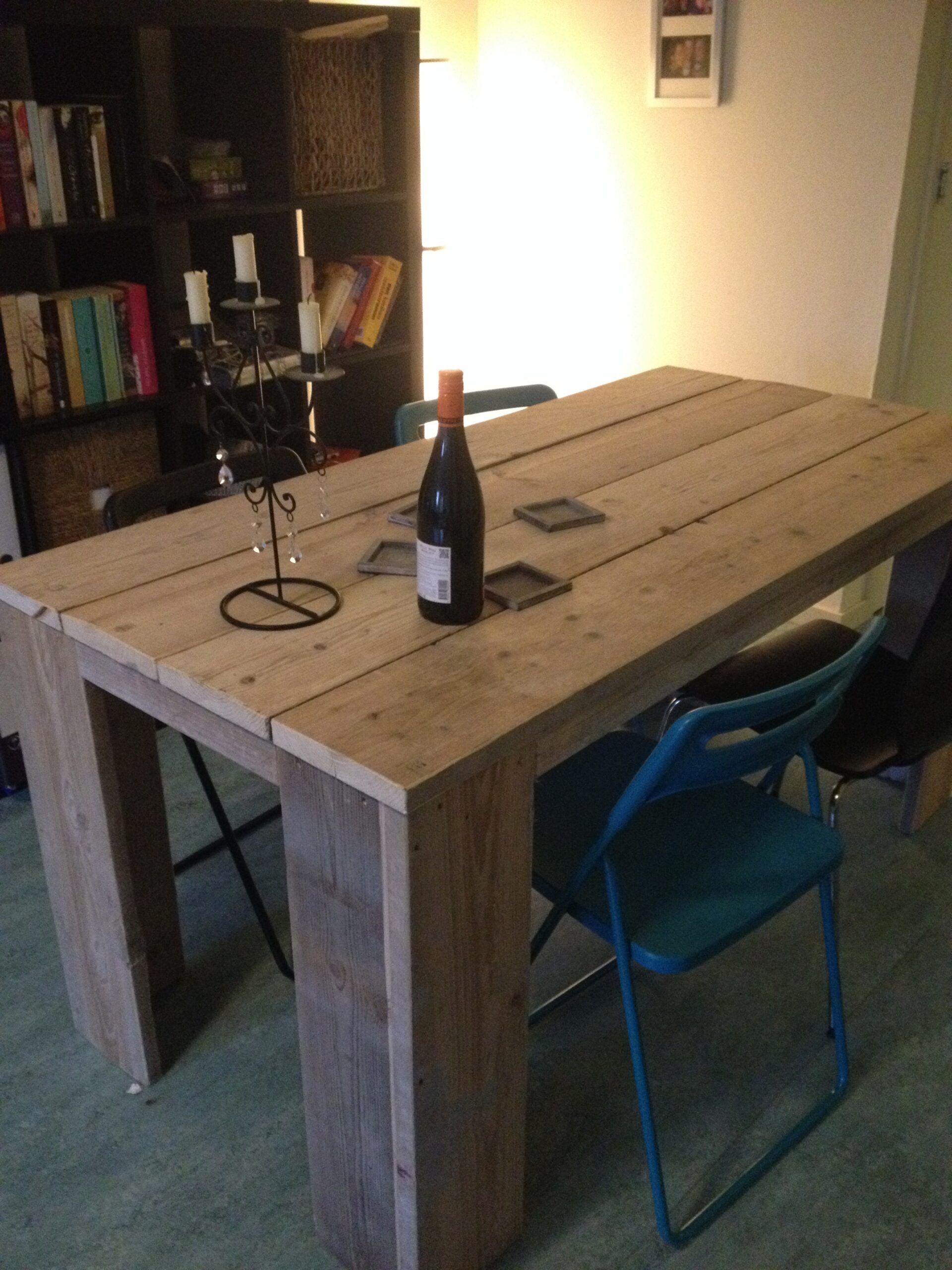 Tafel gebruikt steigerhout