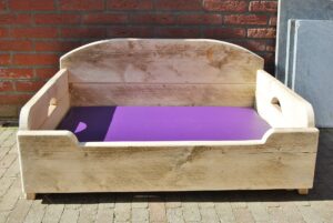 Hondenmand gebruikt steigerhout