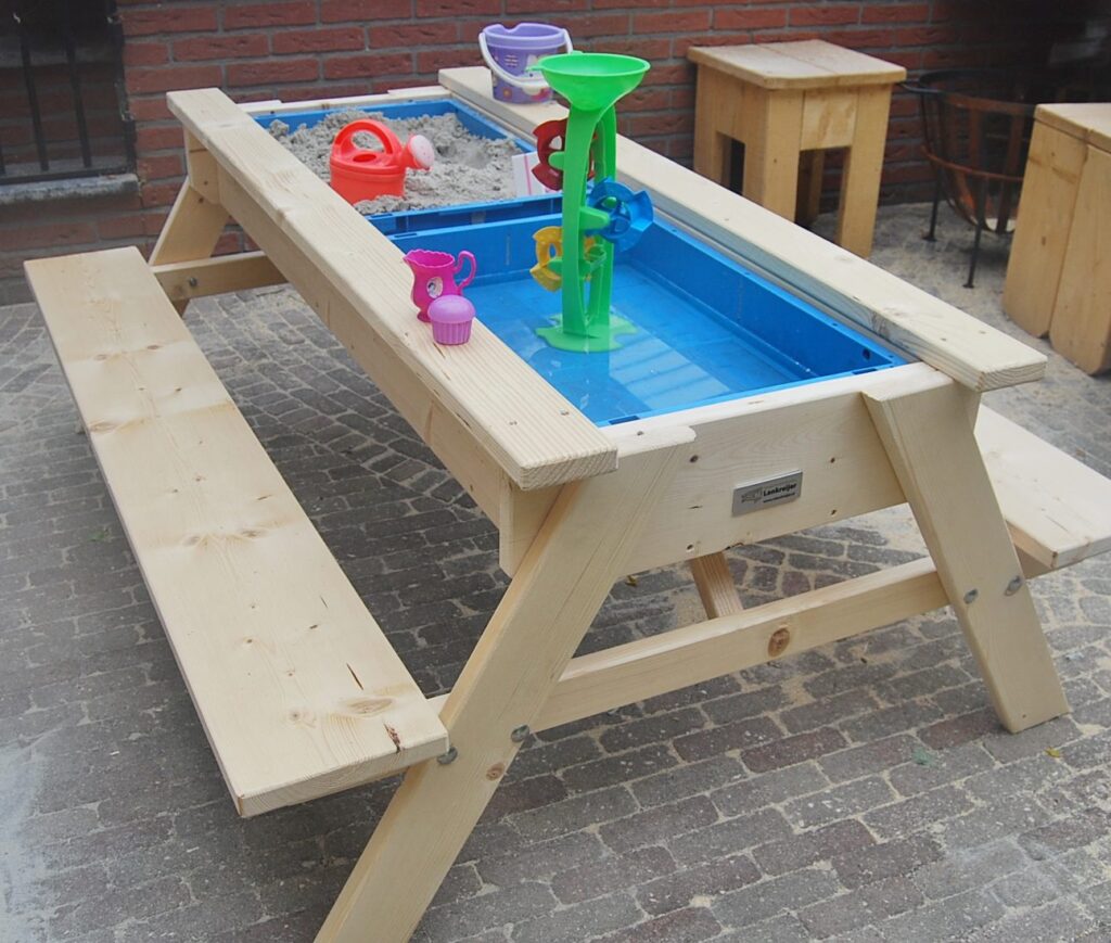 Picknicktafel zandtafel watertafel op maat steigerhout