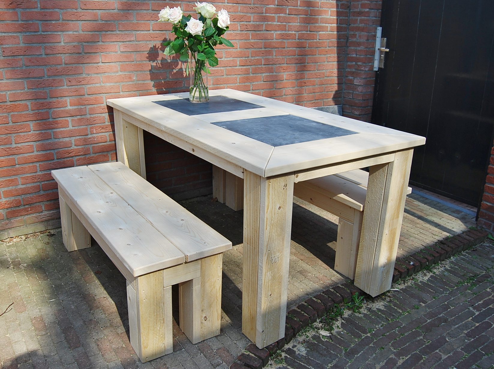 Tafel met bankje steigerhout